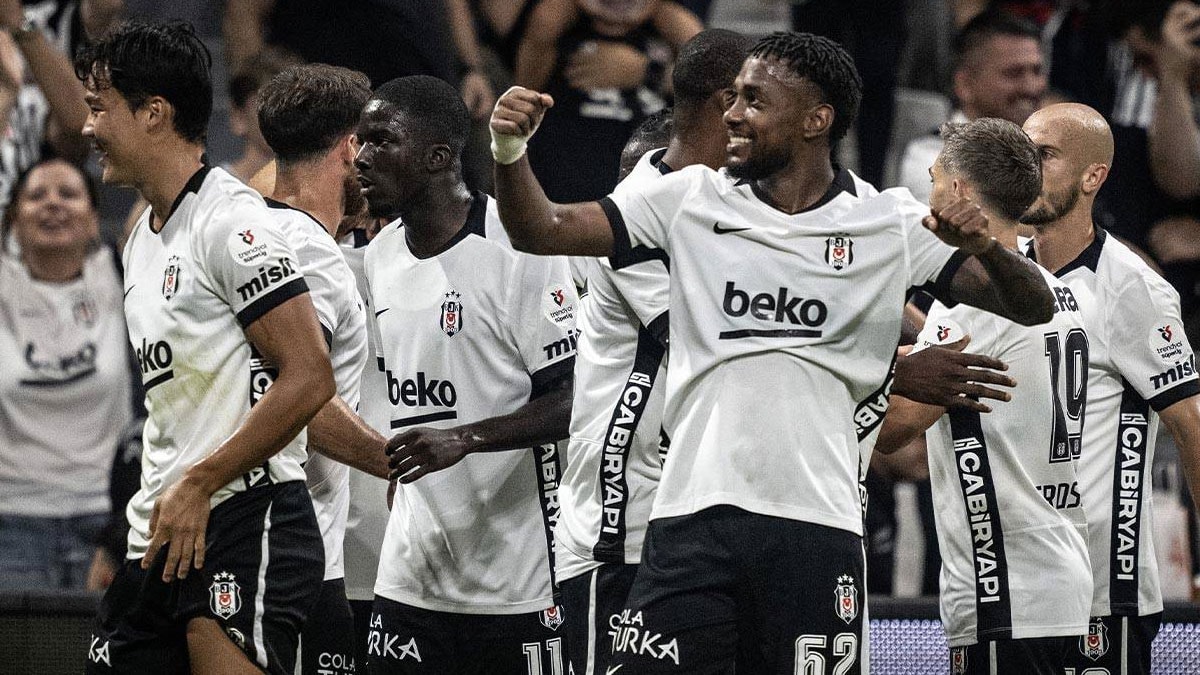 Beşiktaş UEFA Avrupa Ligi kadrosunu açıkladı