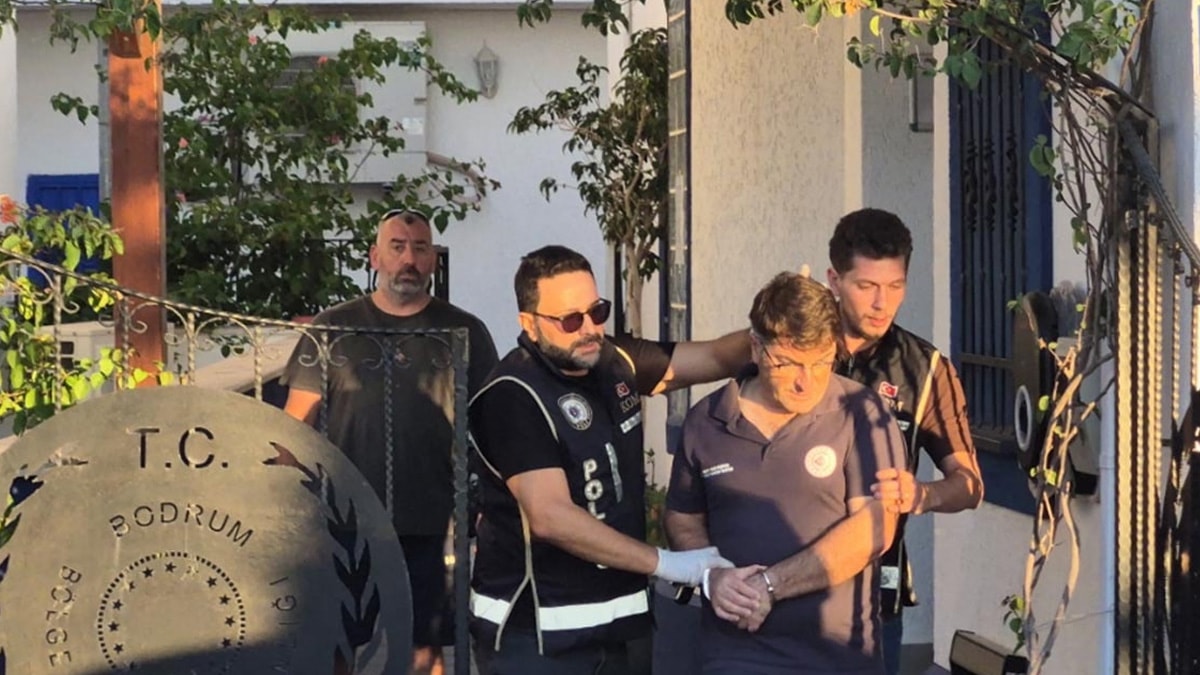 Suçüstü yakalanan liman başkanı tutuklandı: Ele geçirilen notlarda yazanlar dikkat çekti