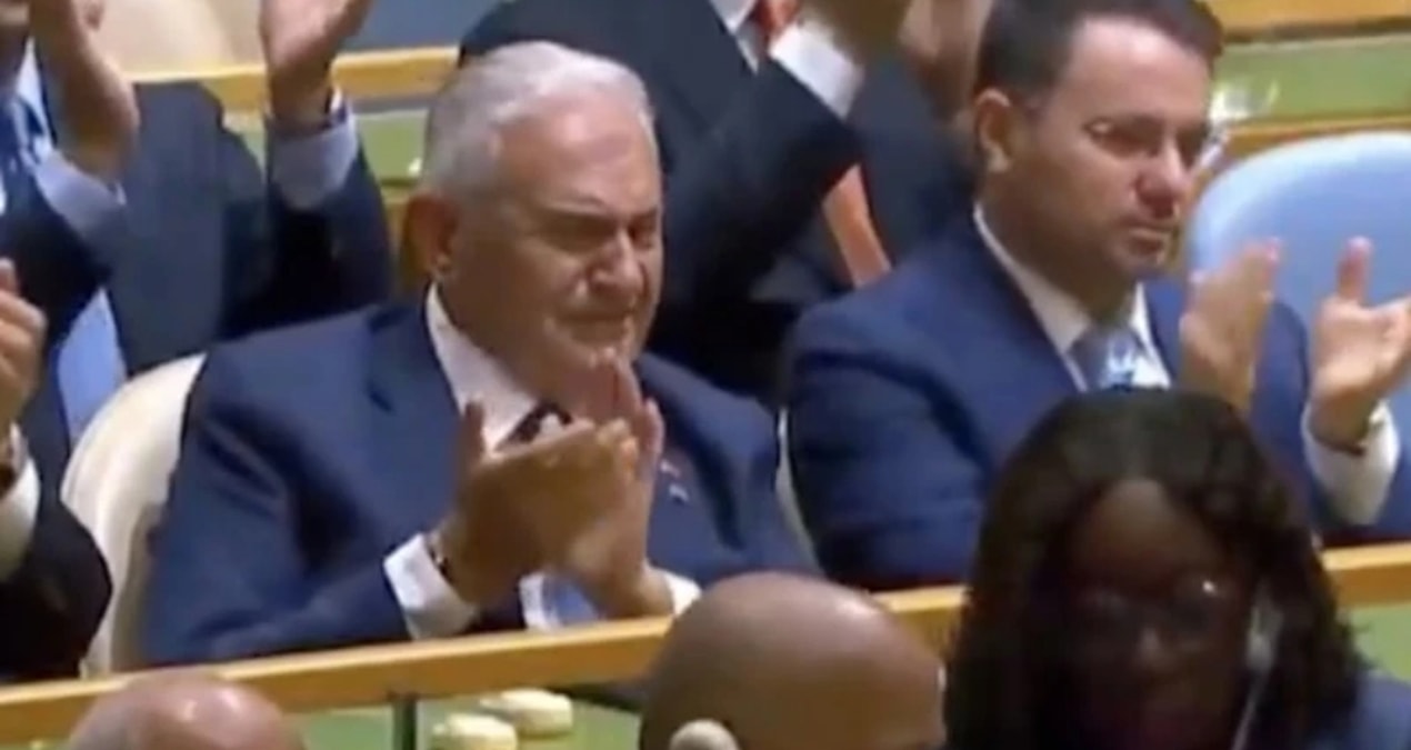 Erdoğan BM kürsüsünde Sezai Karakoç'un şiirini okudu; Binali Yıldırım gözyaşlarını tutamadı