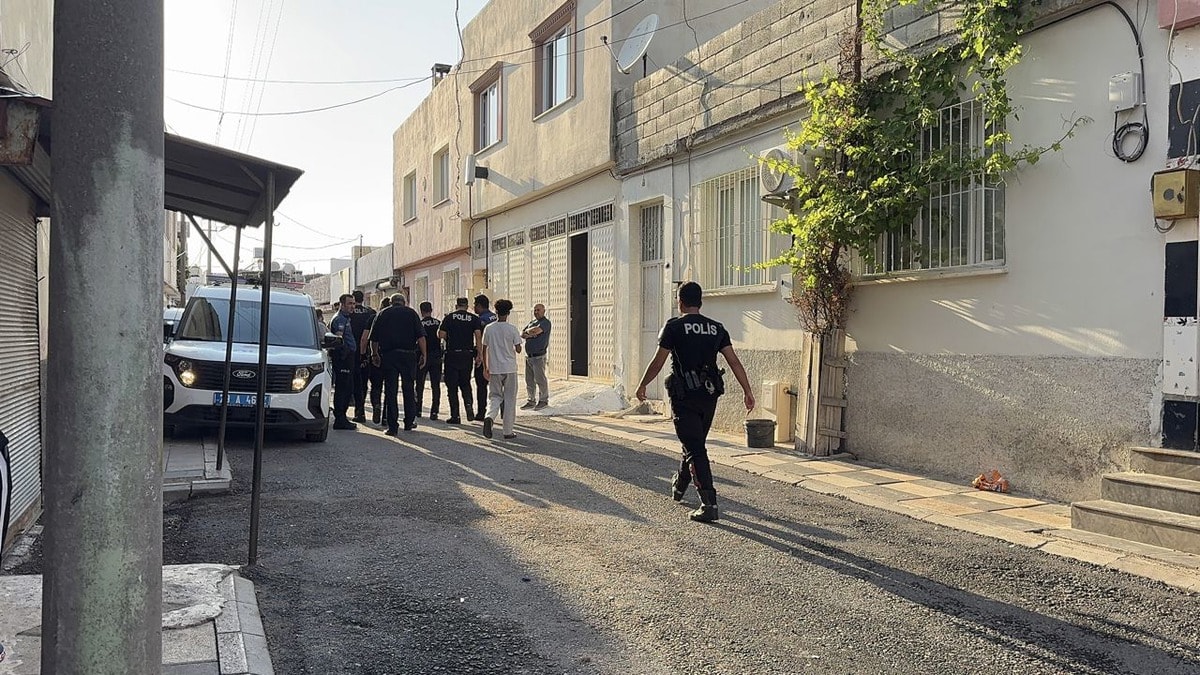 Gruplar arasında silahlı kavga: 4 yaralı