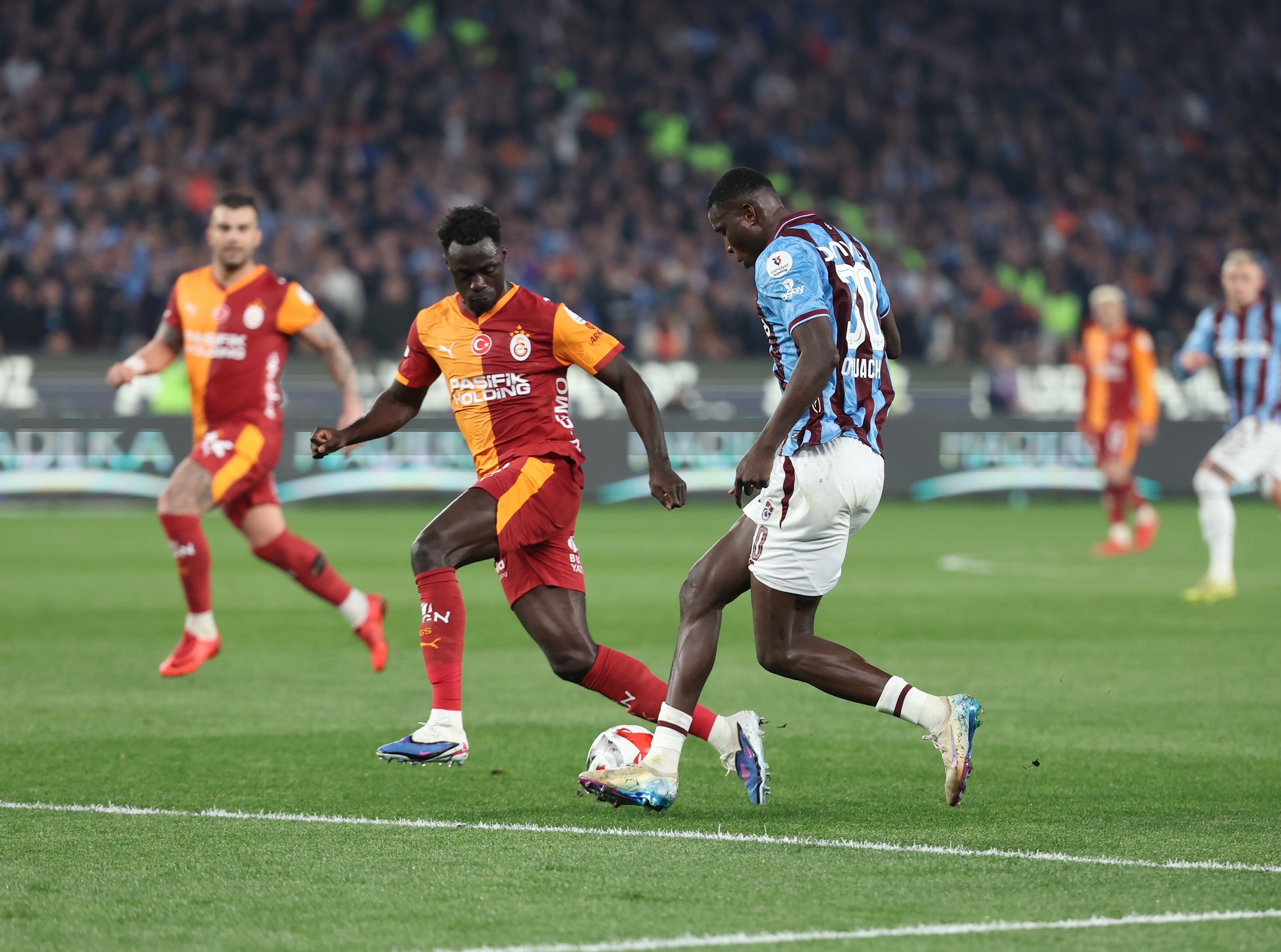 Trabzonspor-Galatasaray maçının tarihi belli oldu