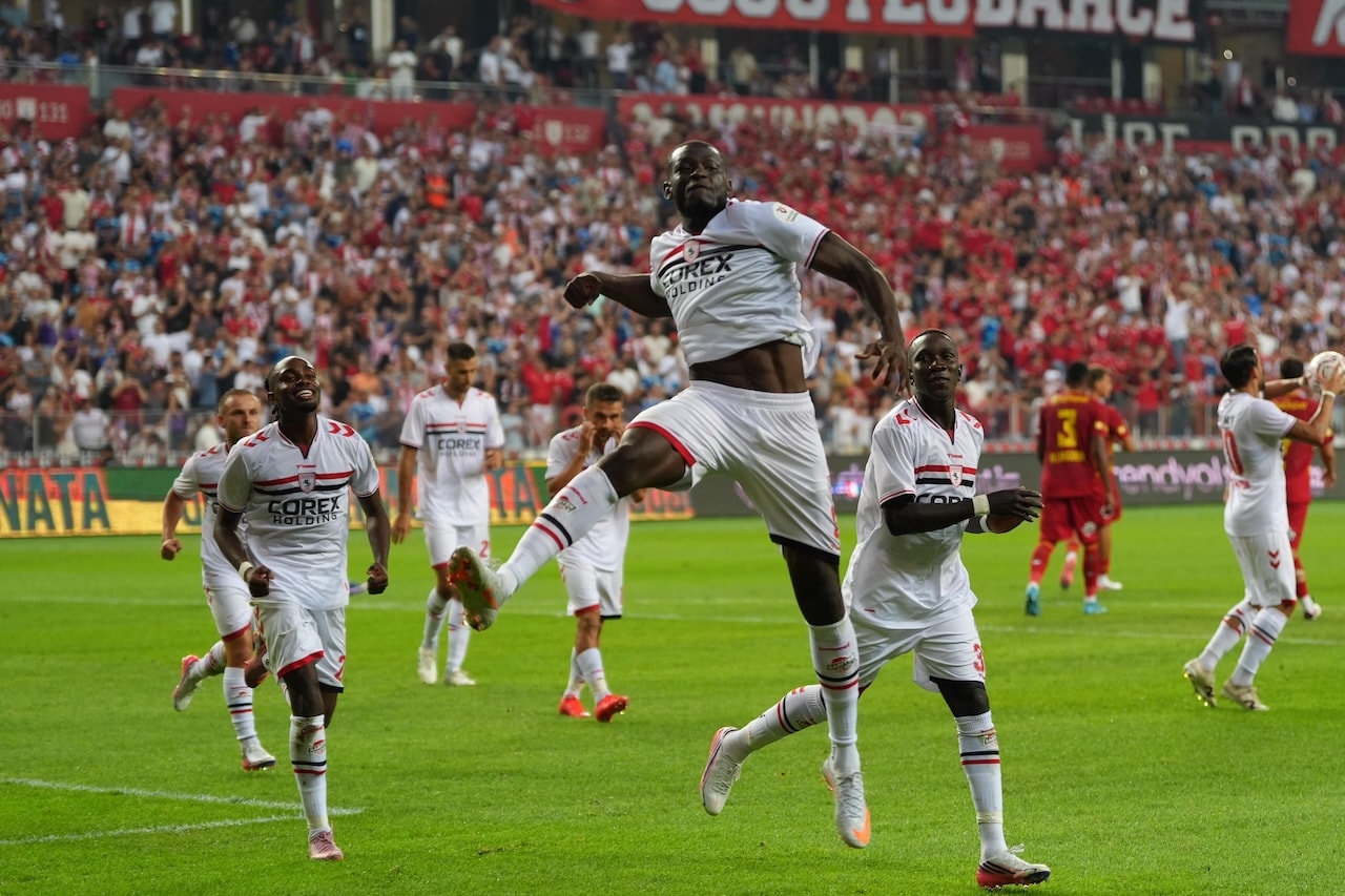 Süper Lig'in yıldız forvetinin yeni adresi belli oldu! 119 maçta 44 gol atmıştı