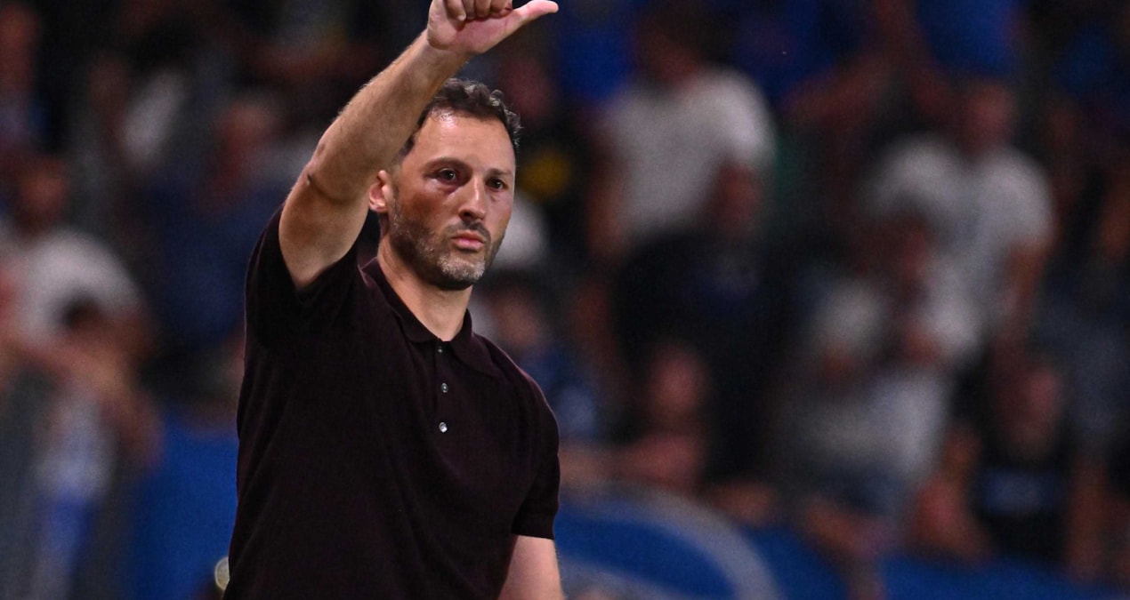 Fenerbahçeli taraftarların çiçeklerle uğurladığı Domenico Tedesco, Bologna'dan 4 maçta kovuldu