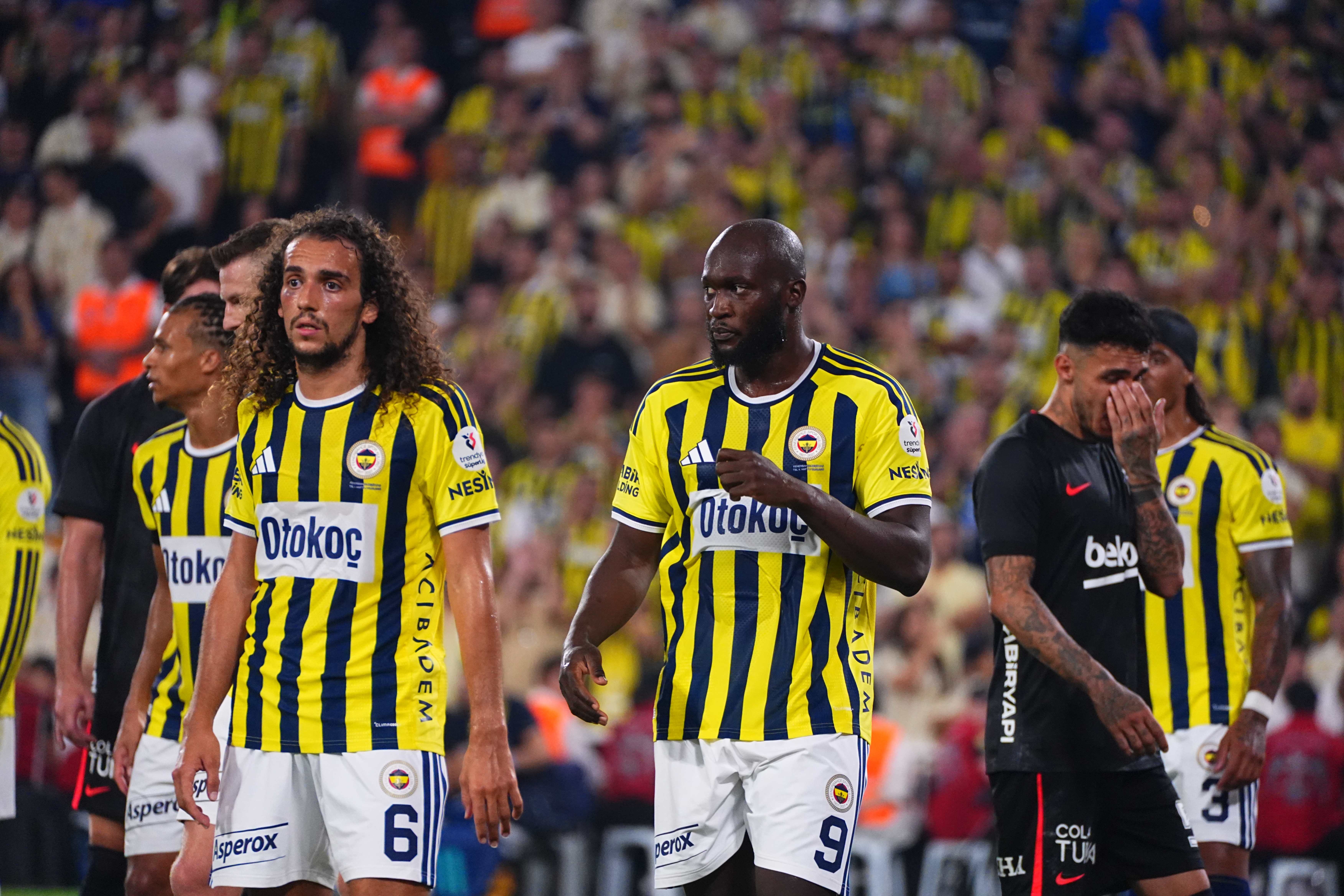Tümer Metin, Fenerbahçeli yıldızı yerden yere vurdu
