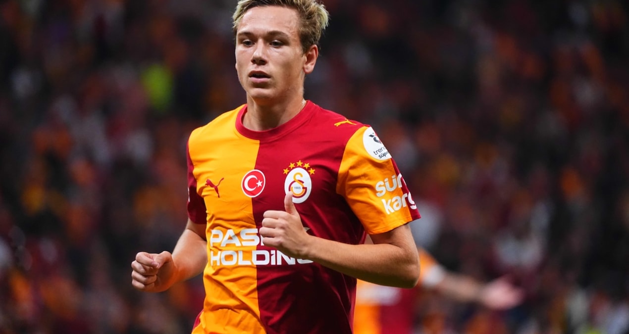 Galatasaray'ın Rus futbolcusu Batrakov'a milli davet