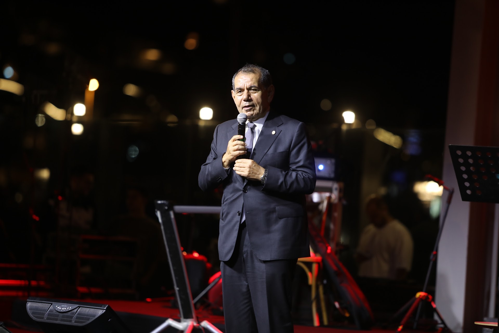 Dursun Özbek'ten Okan Buruk sözleri: 'Sorunlarımız varsa...'