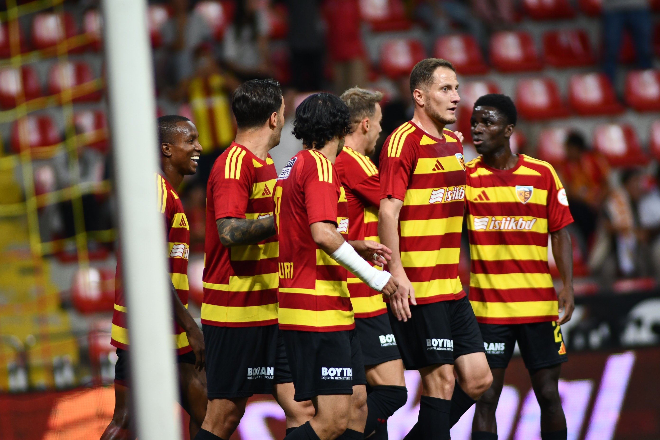 Kayserispor'un FIFA yasağı 4'e yükseldi
