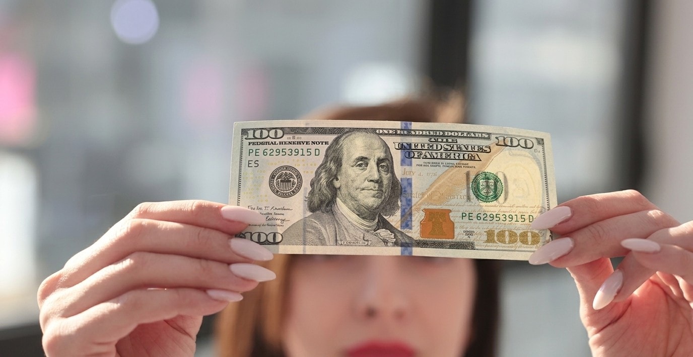 Cebinizdeki 100 dolarda bu işaret varsa değeri binlerce doları buluyor