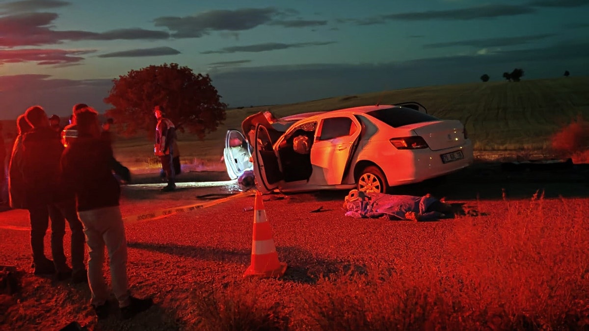 Düğün konvoyunda feci kaza: 2 ölü, 5 yaralı