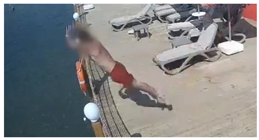 Ölüme balıklama atladı