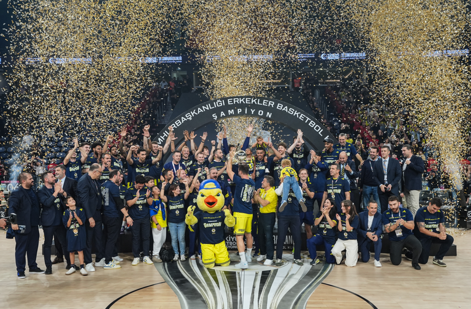 Nefes kesen derbide kupa Fenerbahçe'nin
