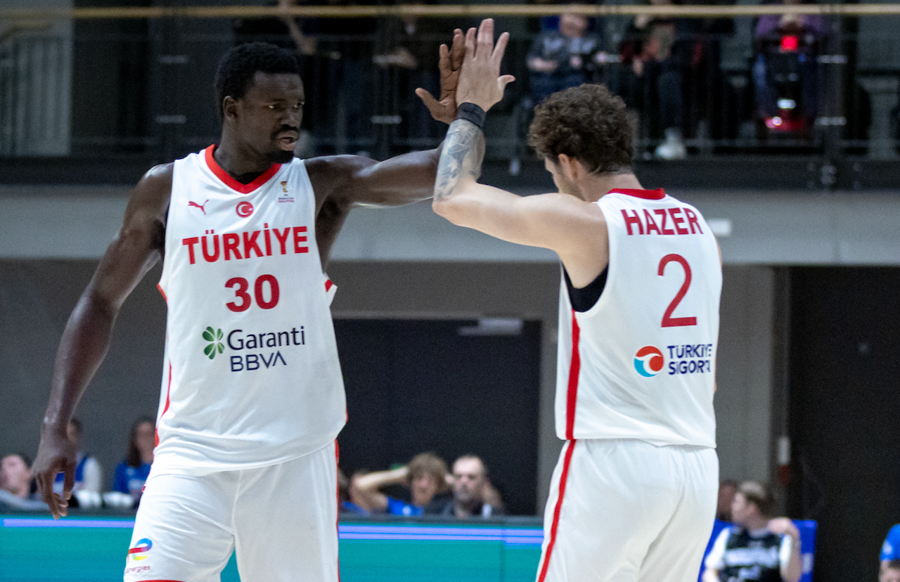 12 Dev Adam dünya sıralamasında 2 basamak yükseldi