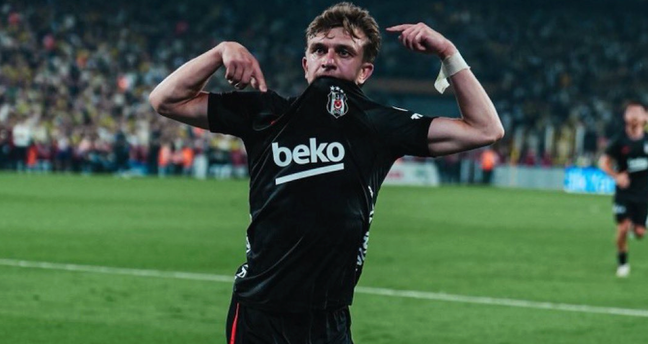 Beşiktaş’ta sakatlık şoku! İkinci yarıya çıkmadı