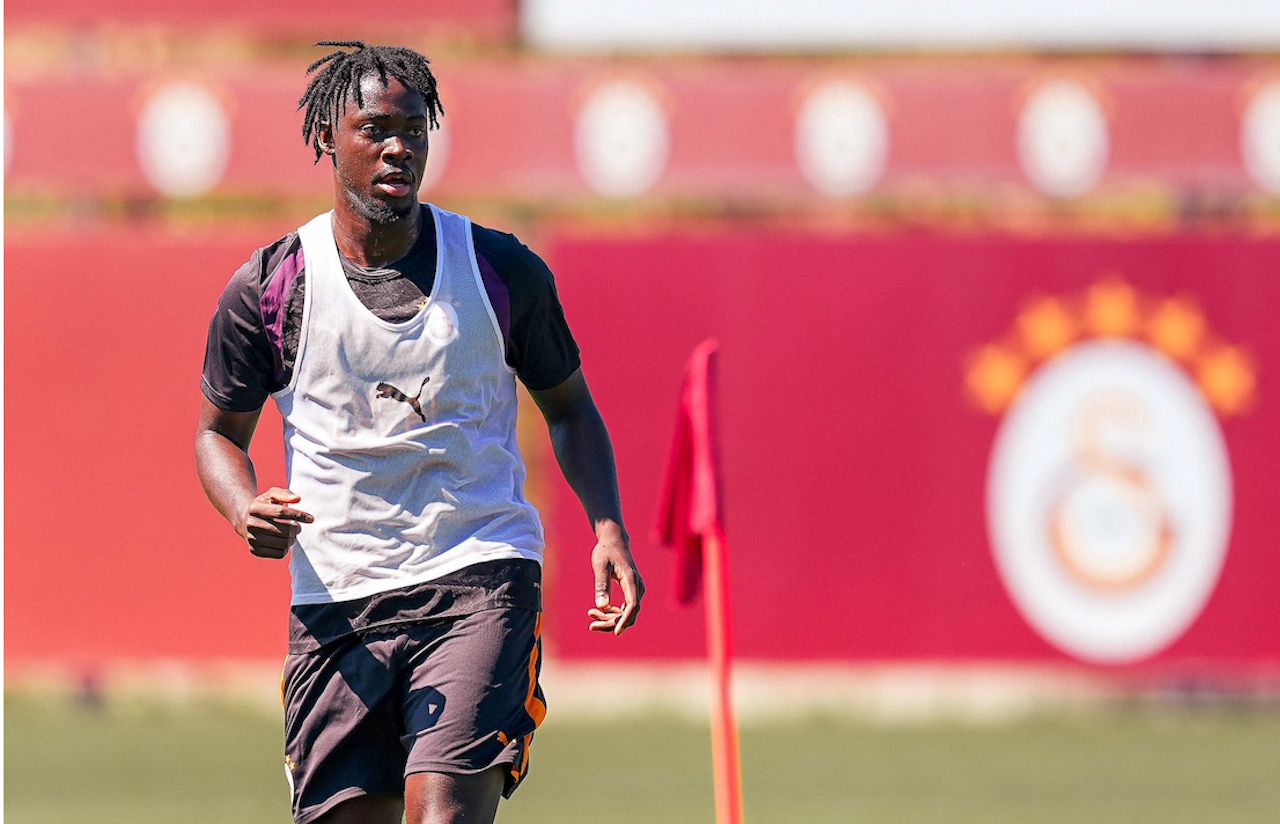 Galatasaray'da Bitshiabu'nun oynamama nedeni belli oldu! Kilosu şok etti!