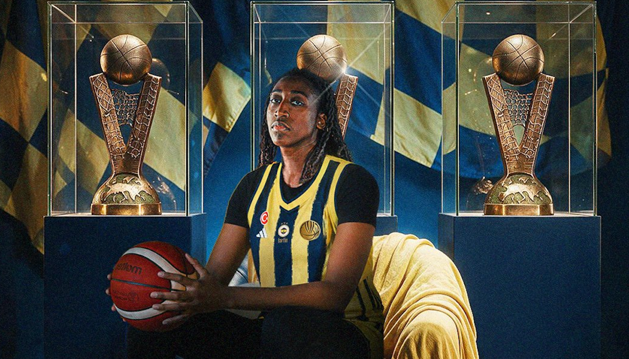 Kuanitra Holingsvorth Fenerbahçe Tarfin'de
