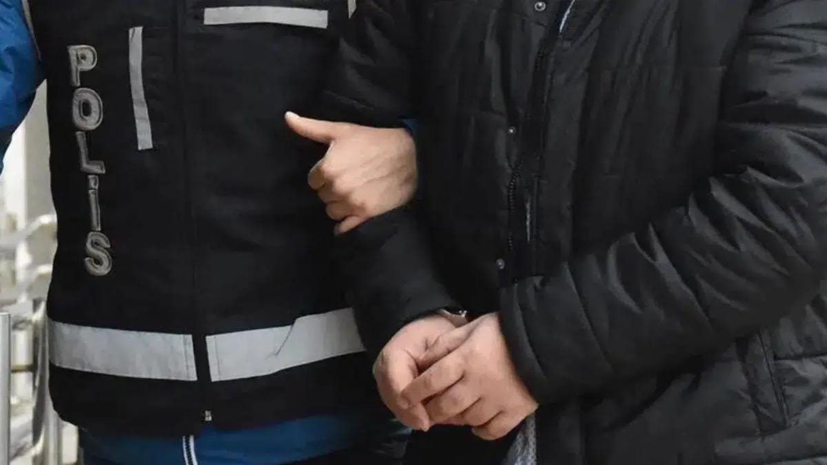 Ankara'da taksi durağındaki şoförleri darbeden 2 şüpheli yakalandı