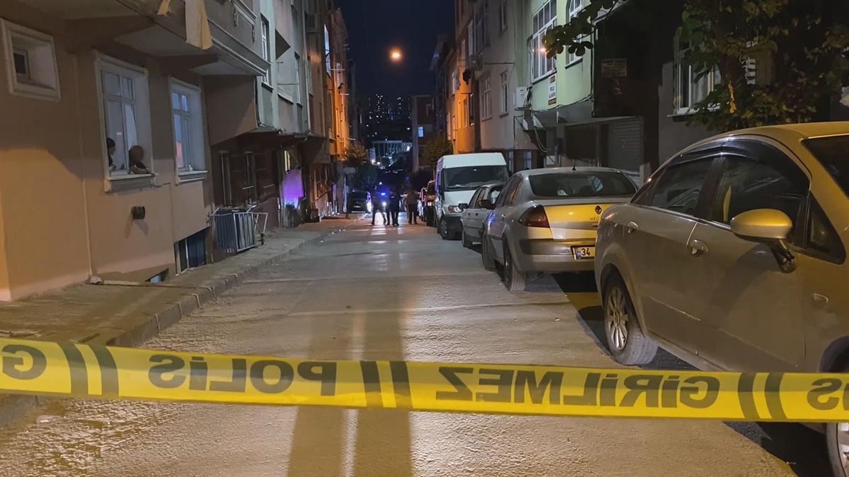 Esenler’de evde silahlı dehşet: 1’i çocuk 3 kişi ağır yaralandı