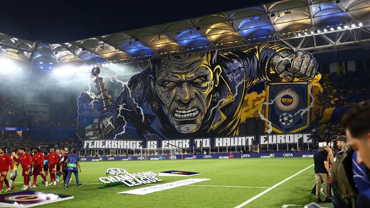 Fenerbahçe'den Şampiyonlar Ligi’ne özel koreografi