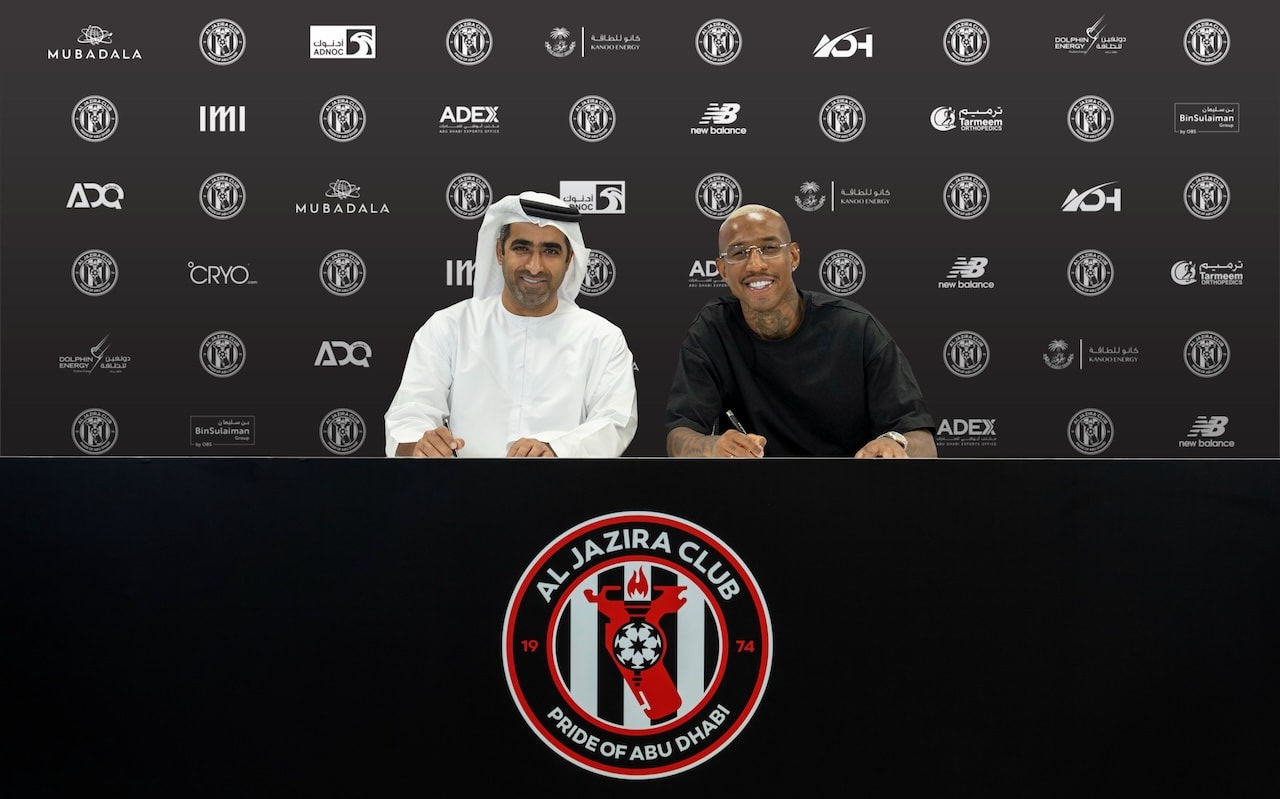 Talisca yeni kulübüne imzayı attı