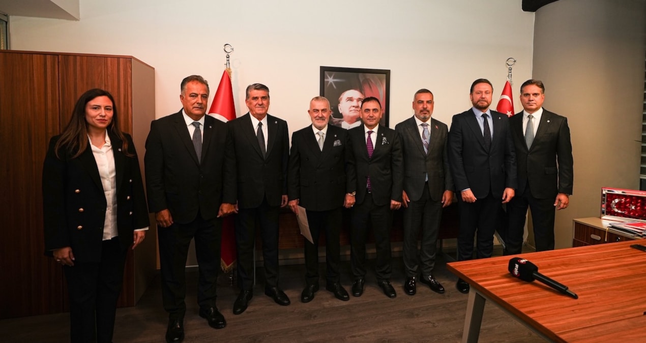 Serdal Adalı'nın yönetim listesi belli oldu! Beşiktaş'ta seçime doğru