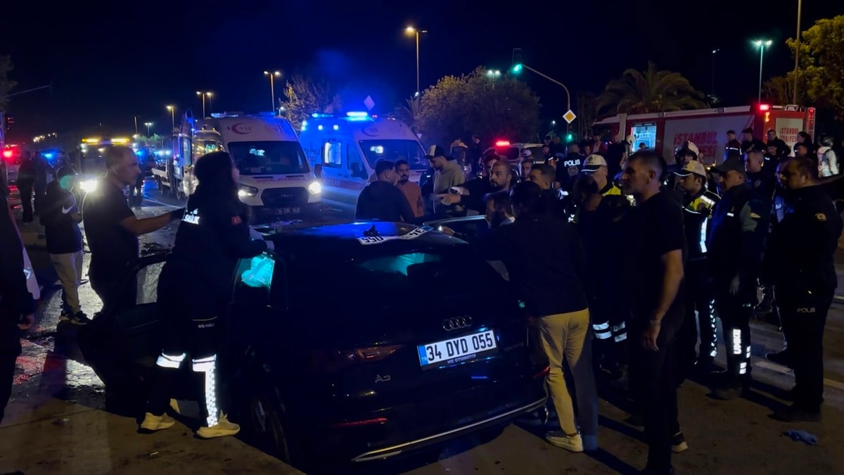 İstanbul'daki kazada ortalık savaş alanına döndü