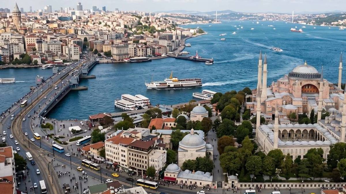 İstanbul'un en iyi ve en kötü mahalleleri açıklandı: Ev alacaklar ve kiracılar bu listeye bakıyor
