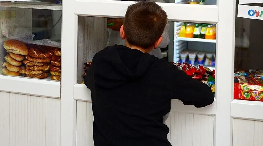 Öğrencilere her ay 2 bin lira kantin yardımı verilecek