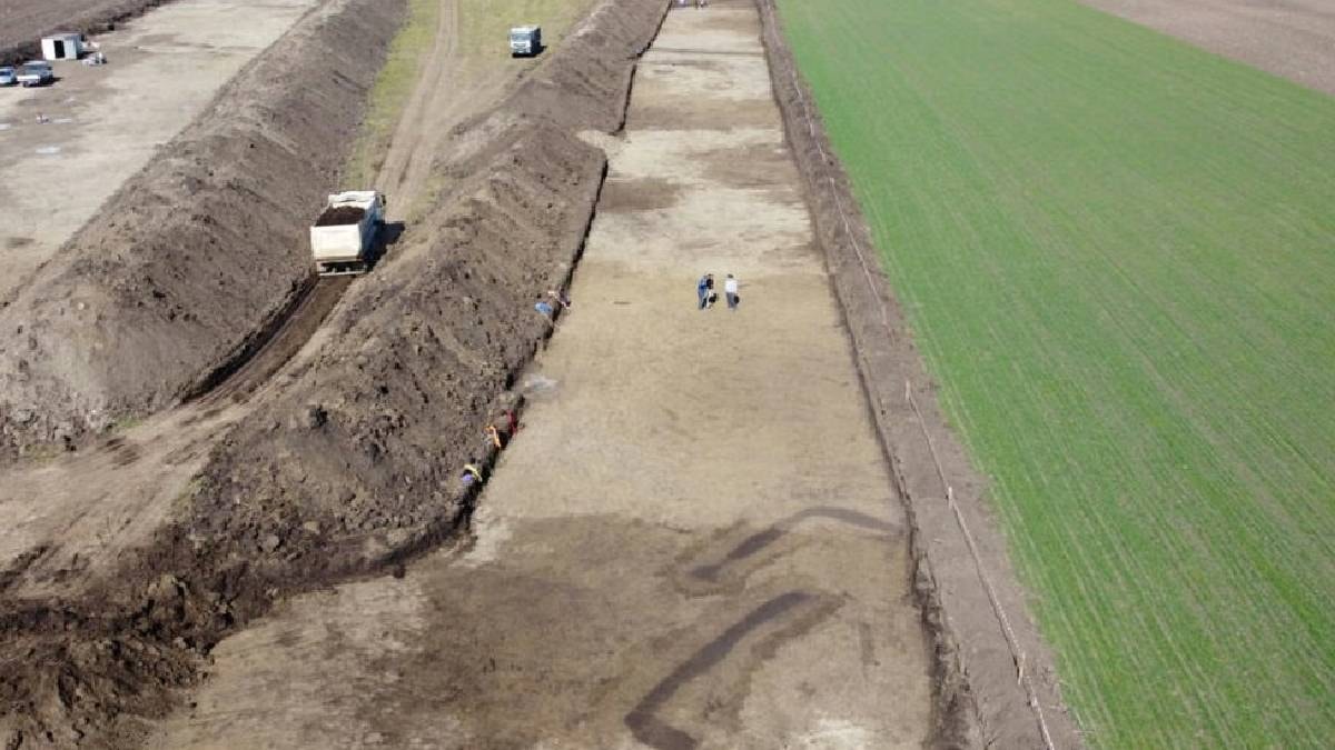 Kazı sırasında toplu çocuk mezarı buldular
