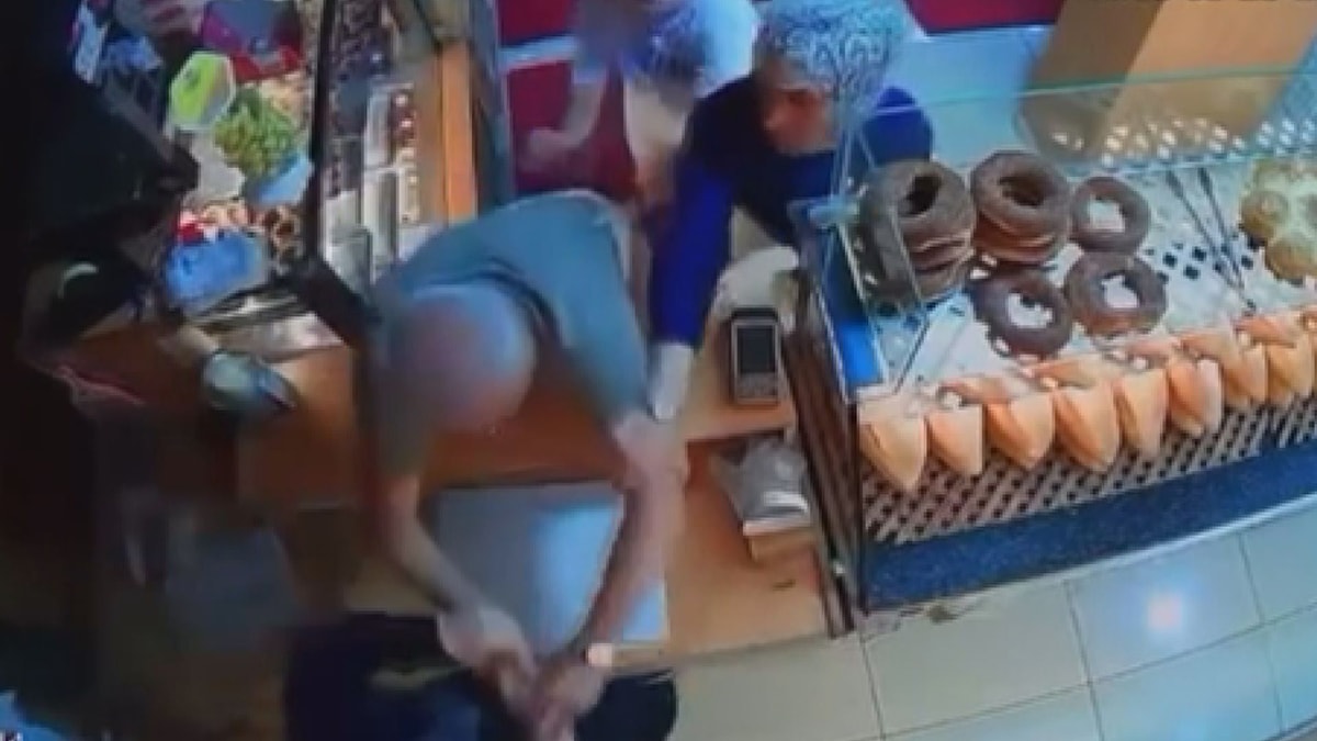 Fırın işleten kadına tahliye anlaşmazlığı yüzünden saldırı