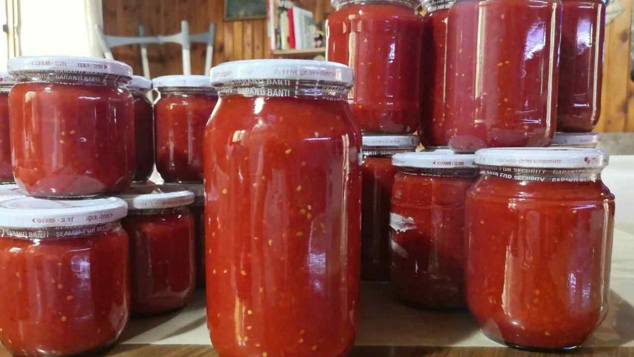 Kışlık menemenlikleri kavanoza koymadan önce bunu yapın: Daha lezzetli oluyor