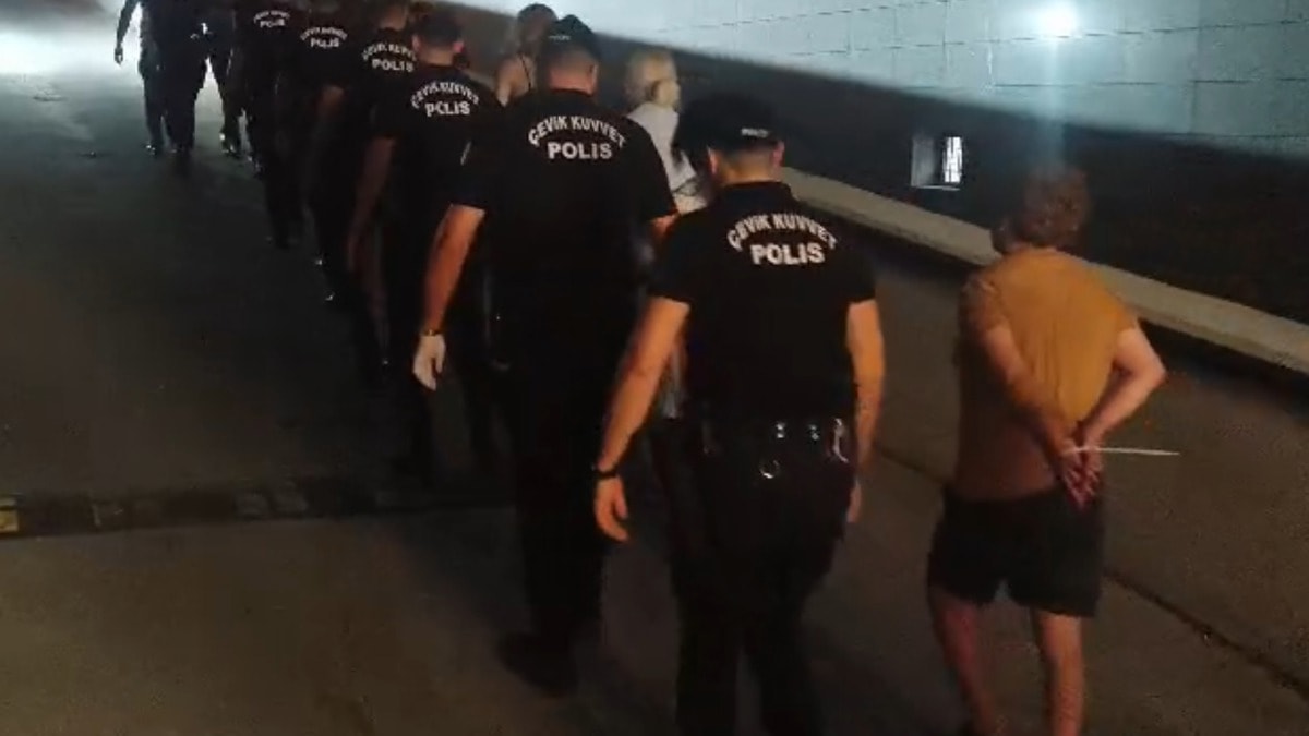Mersin'de "Ailem Güvende" operasyonu: 28 kişi tutuklandı