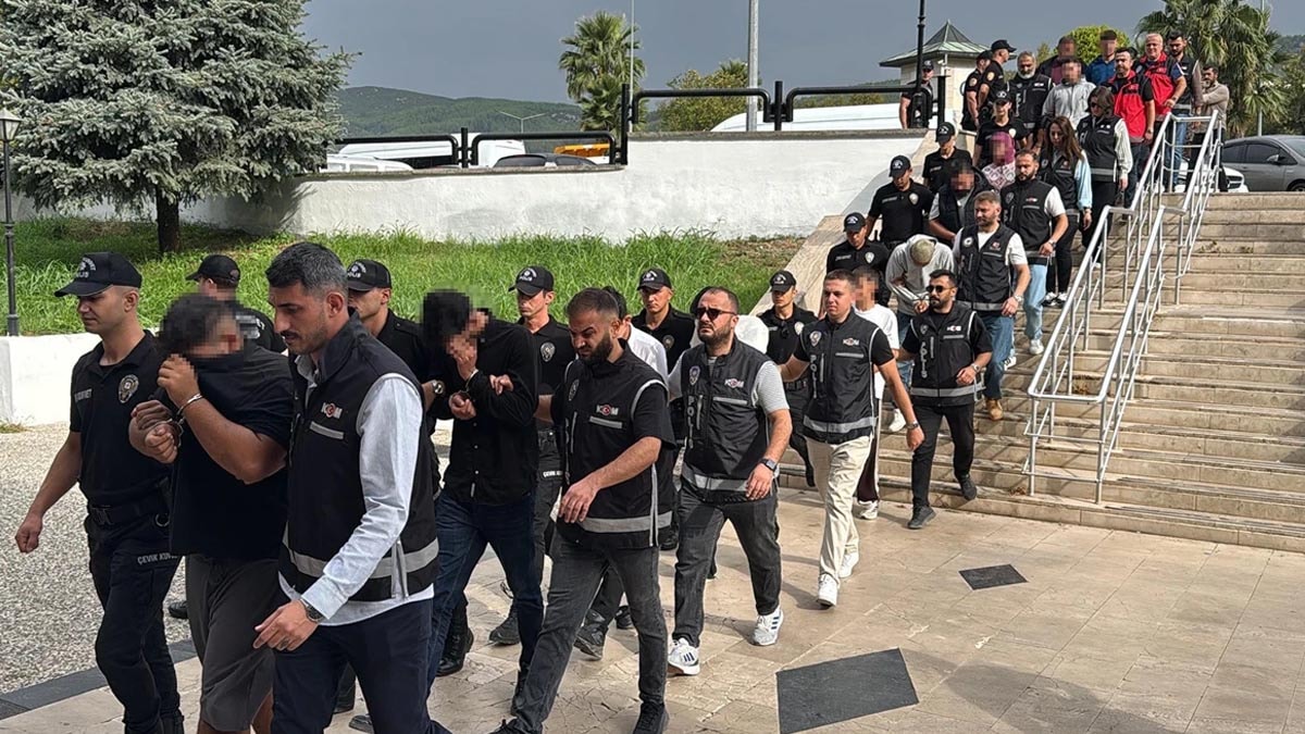 Muğla'da suç örgütlerine operasyon: 13 şüpheli tutuklandı