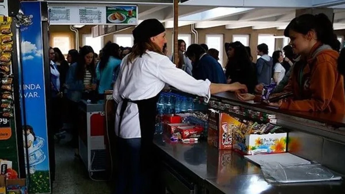 Okul kantinlerinin yasak listesi açıklandı! Artık bu ürünler satılmayacak