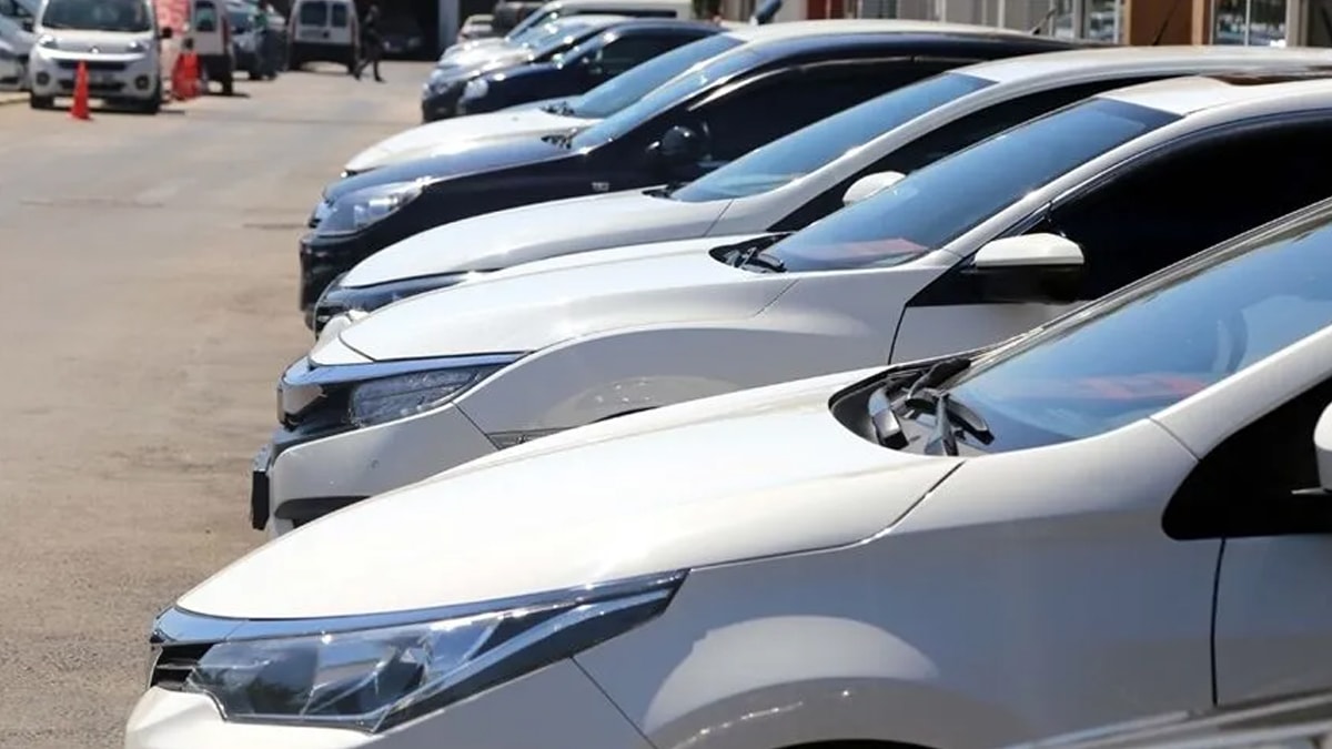 İkinci el otomobilde yılın ilk fiyat düşüşü