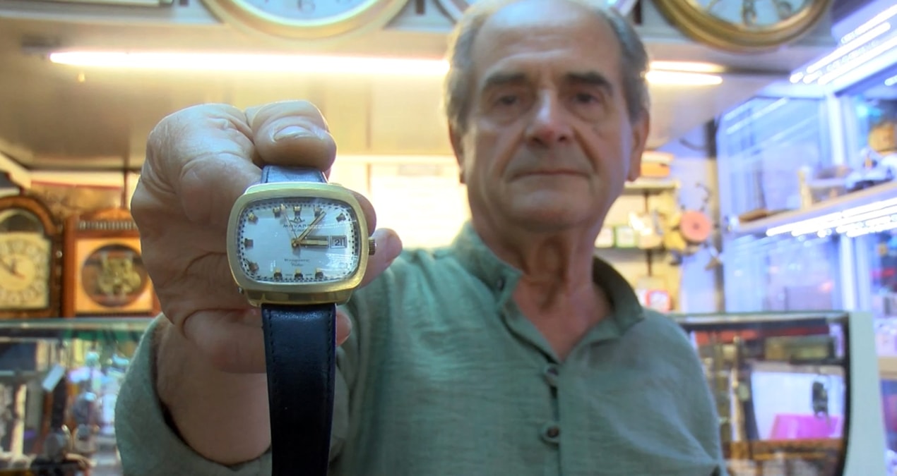 1974'te parçalarını sökmüştü! 52 yıl sonra tamir ettiği saat için servet istiyor