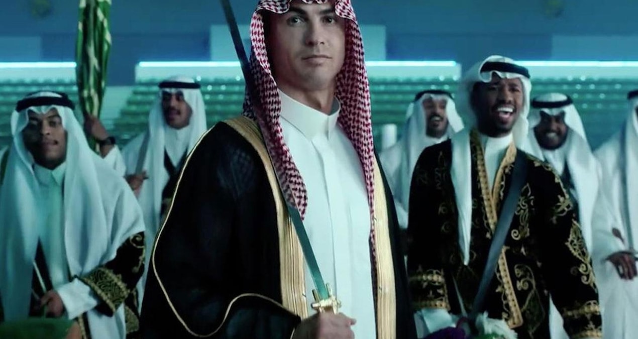 Futbol dünyası bunu konuşuyor! Ronaldo parayı basıp oynadığı kulübü satın alıyor