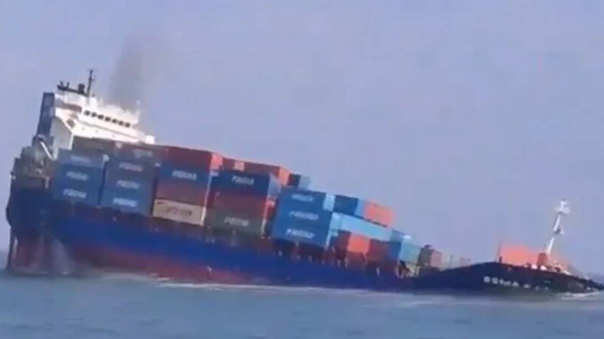 Karadeniz’de tansiyon yükseldi: Rusya 2 gemiyi vurdu