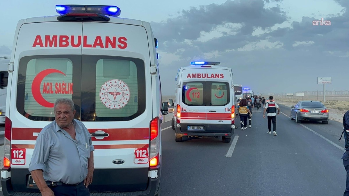 Toz fırtınası sonrası zincirleme kaza: &Ccedil;ok sayıda yaralı var