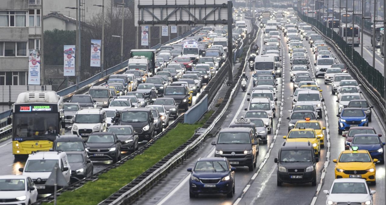 İstanbul’da bazı yollar etkinlik nedeniyle trafiğe kapatıldı