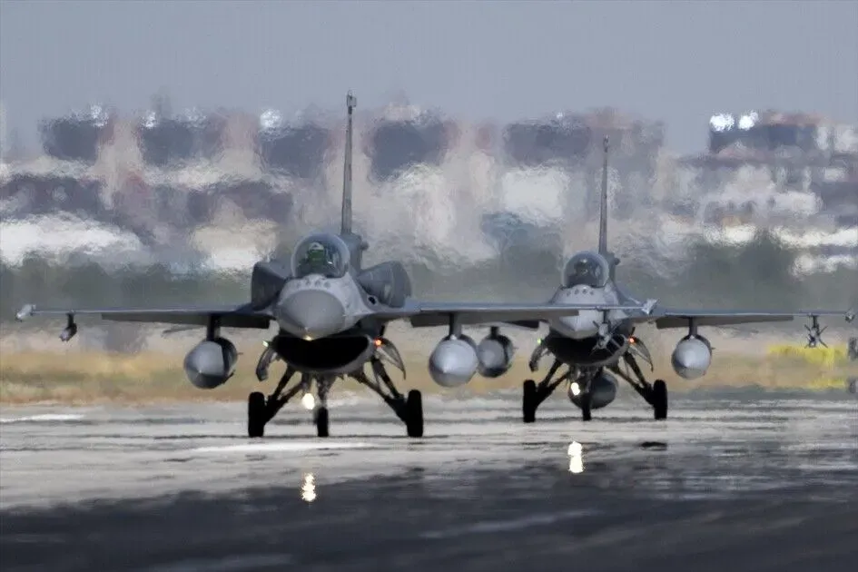 NATO duyurdu: Rus uçakları tespit edildi, Türk F-16'ları peş peşe havalandı