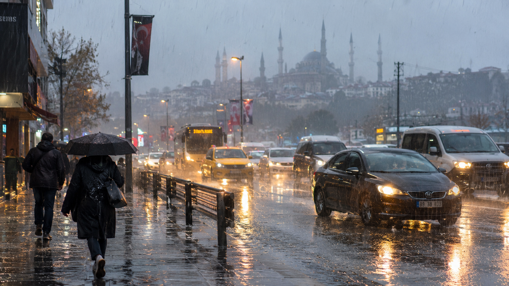 AKOM'dan İstanbul için fırtına ve sağanak uyarısı