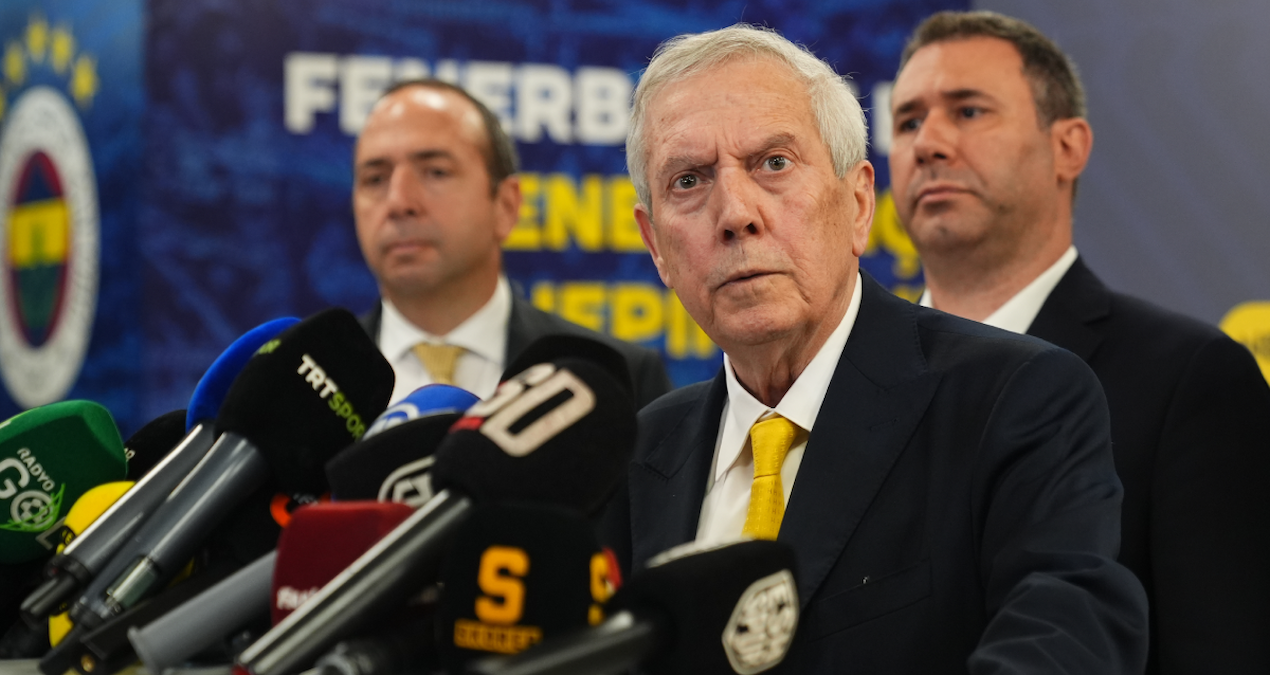 Aziz Yıldırım'dan Dikkat Çekici Açıklama: 'Neden Oynamıyor?'