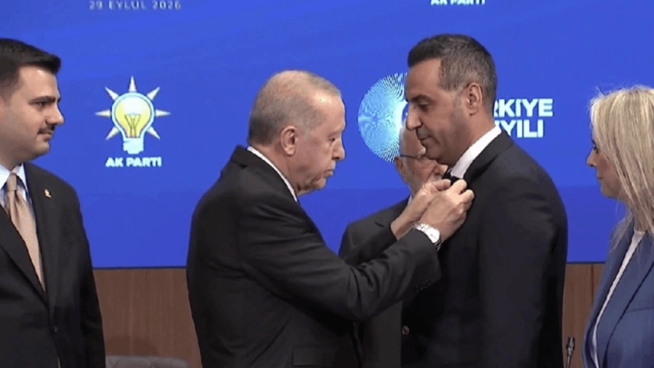 AKP'ye geçen Çiğli Belediyesi’nde istifa depremi: Ayrılık kararları peş peşe geldi!